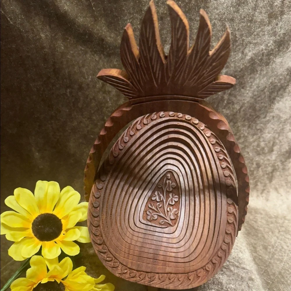 Vintage Collapisble Wood Pineapple Shaped Basket Trivet Centerpiece